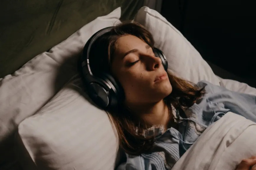Best Free  Sleep Hypnosis on YouTube: A Clinically Informed Guide